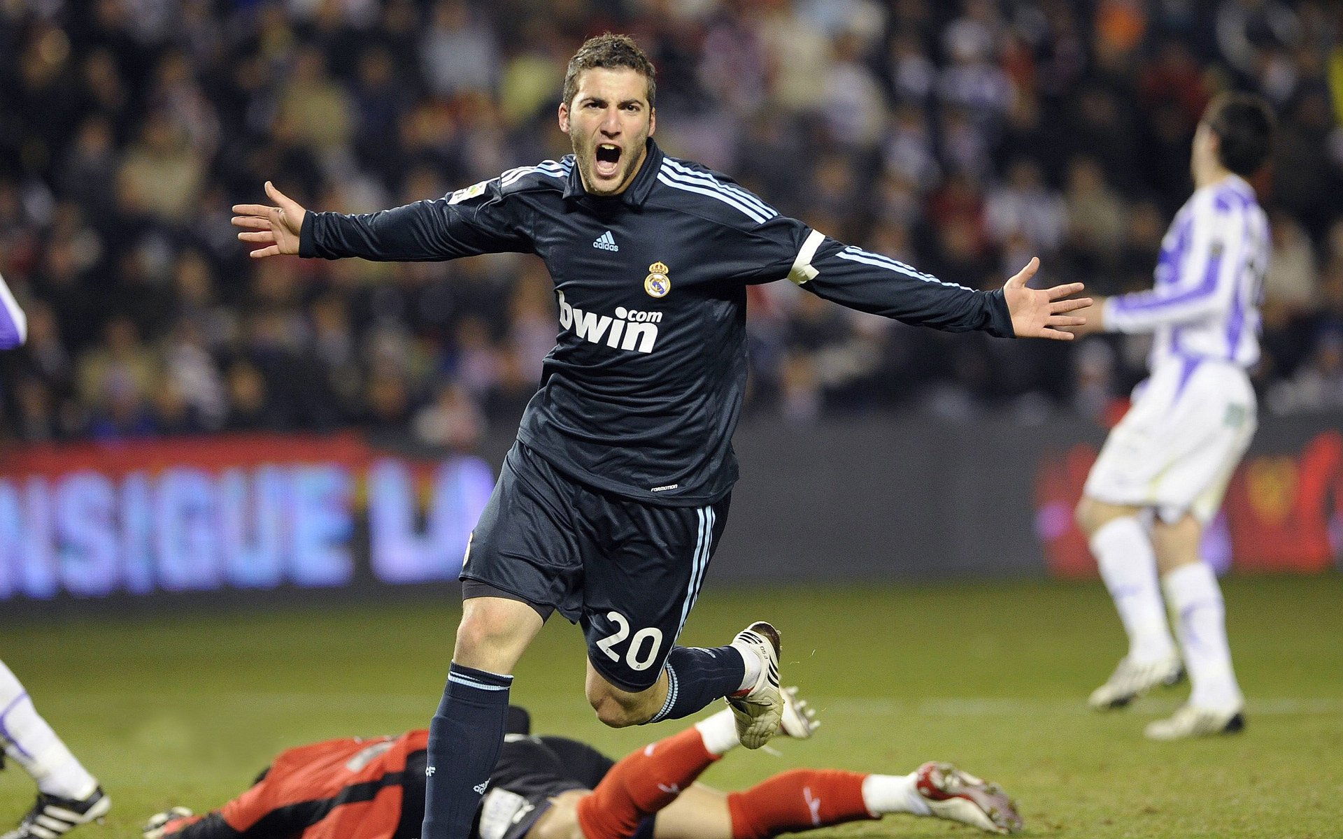 世界杯最震撼的比赛回顾，世界杯十大经典比赛